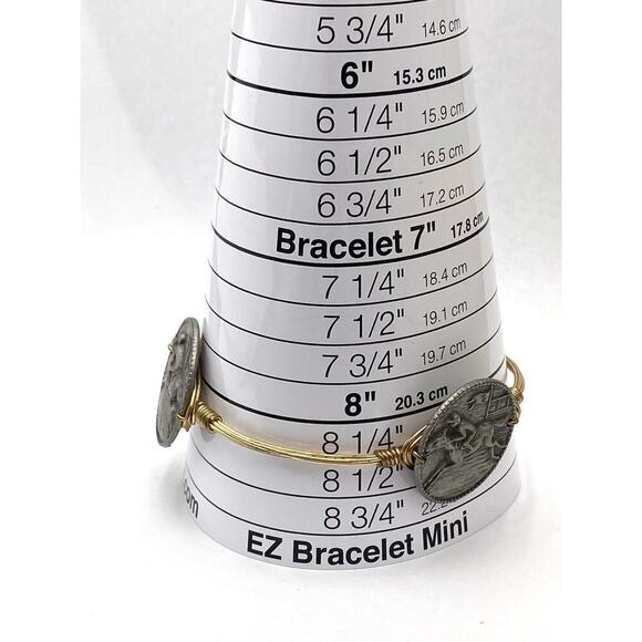 Bourbon and Boweties Bracelet Bangle Limited Edition Horse Racing Coin 8.25” - Picture 2 of 5